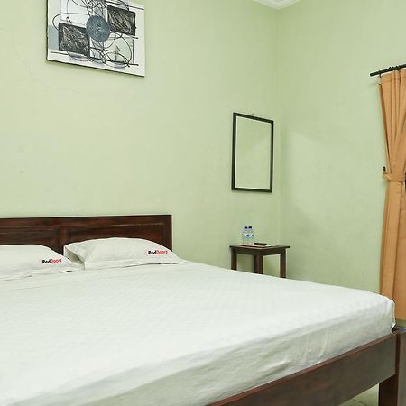 Hotel Reddoorz @ Mataram Kuta 3 Exteriér fotografie